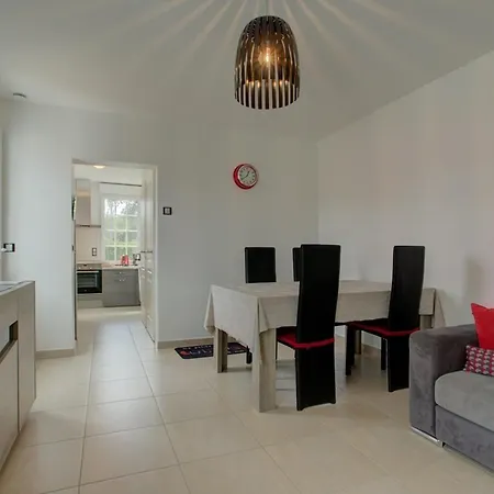 Apartamento Proche - 4 Pers. - Fr-1-877-25 *